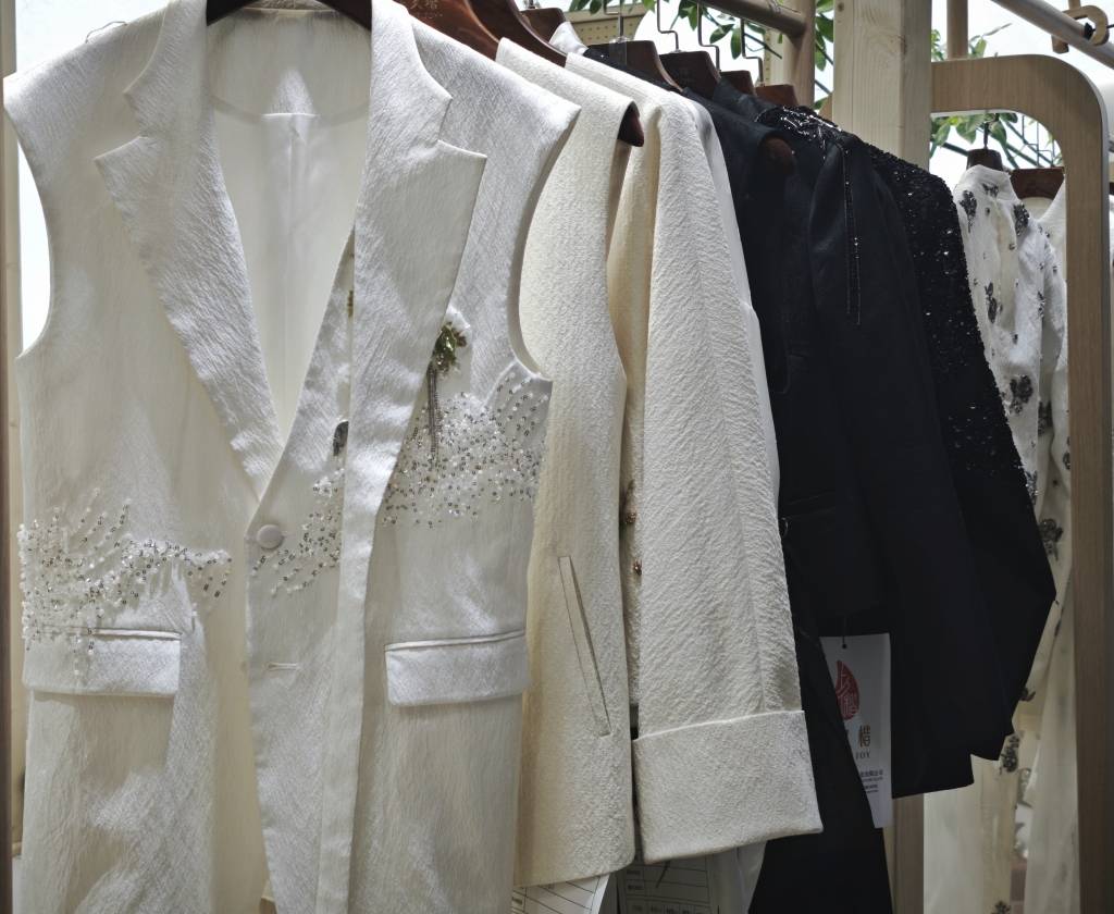 Neo-Chinese Fashion 2026: A 300 Billion Yuan Market
