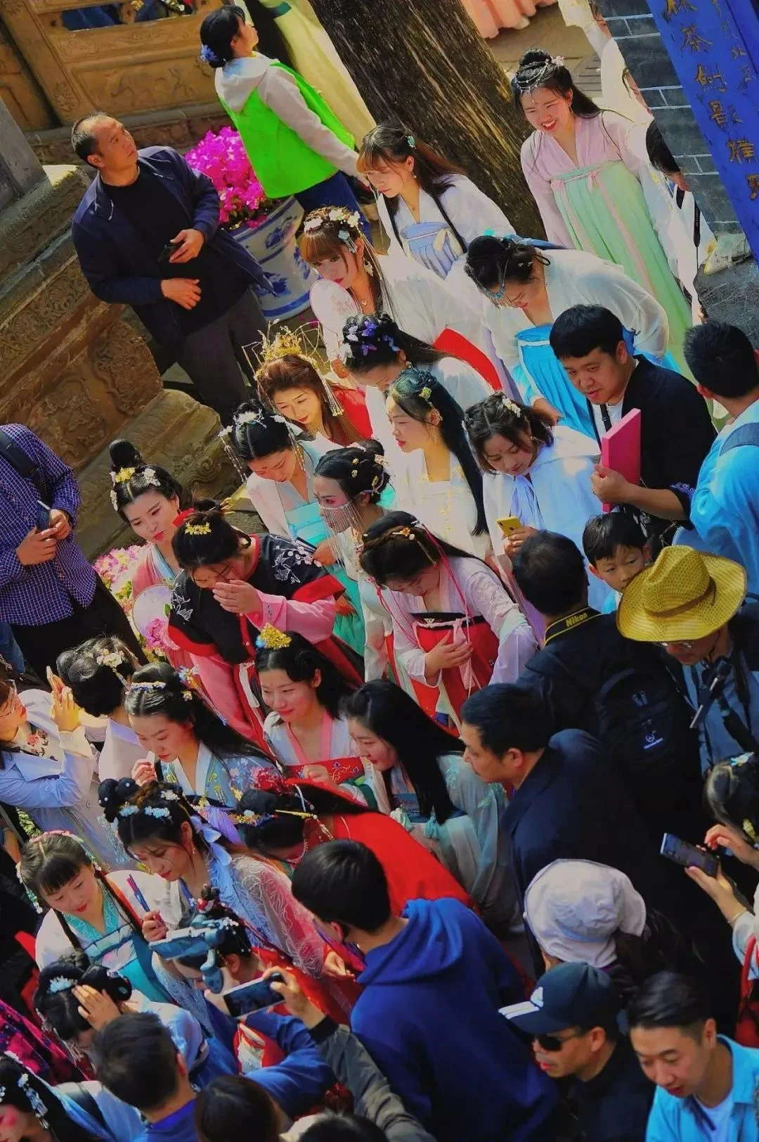 Kunming Ziwei Art Festival 2026: Hanfu Flower Gods