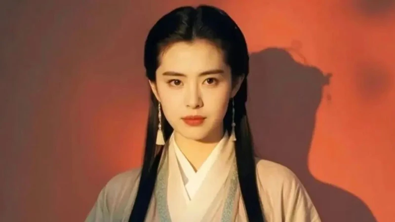 How Did Joey Wong Redefine Style in a 1000-Year-Old Shirt?