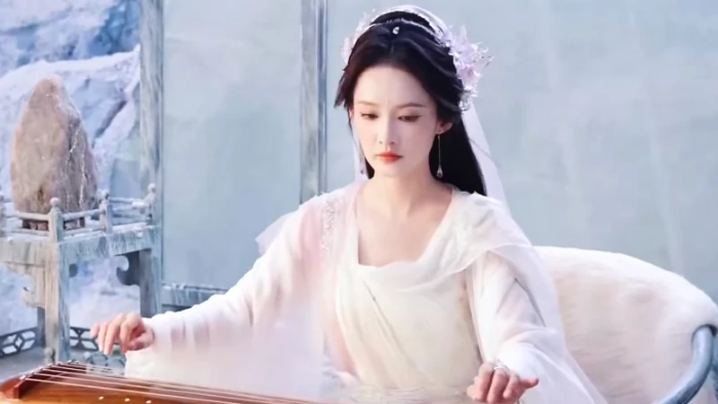 Song Gaitou Behind Li Qin’s Bridal-Style Veil