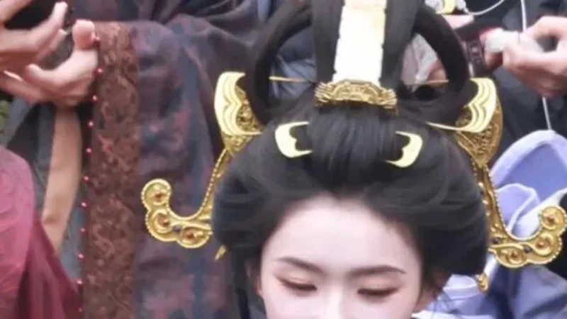 Why Ancient Hairpieces Still Steal the Show