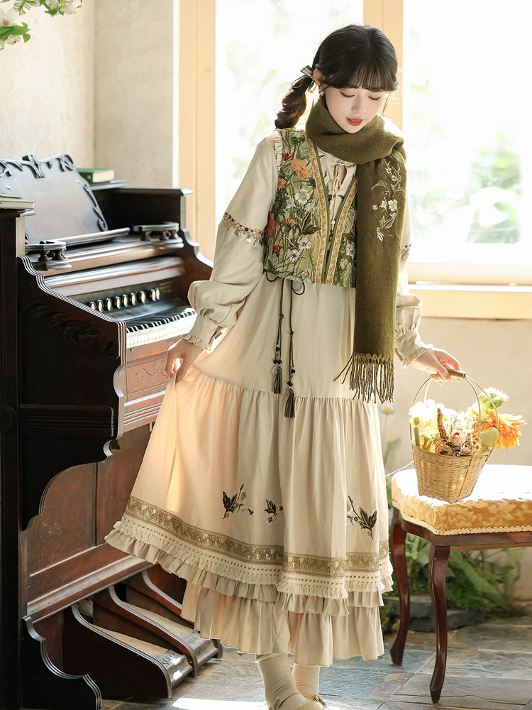 Women Fashionable Dress Set Winter Vest and Hanfu Set