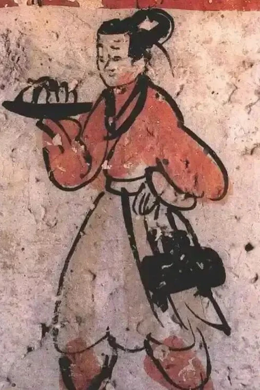 Wu Jinyan Wears Ancient Spirit Serpent Bun in Feng Bu Qi