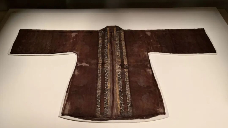 Chushu’s Poetic Color Palette for Hanfu