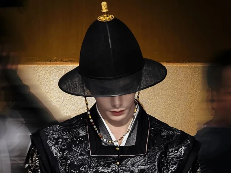 Clearing Up The Road to Splendor Costume Myth