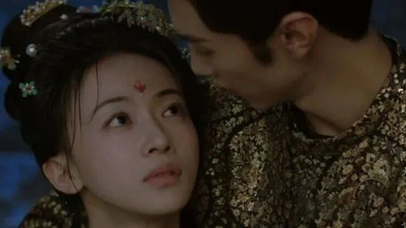Royal Betrothal: Why Meng Staged the Awkward Rain Show