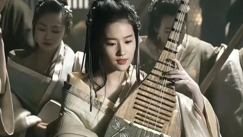 Low‑Cut Collars: Costume Drama’s Distorted Take on Hanfu