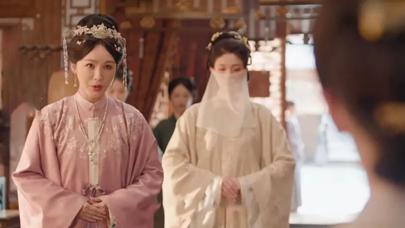Miss Wu’s Tactical Survival in The Road to Splendor