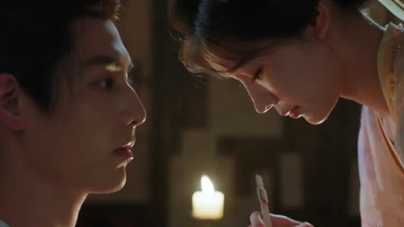 Royal Betrothal: Shen Zhili Treats Di Nian’s Bloody Wounds