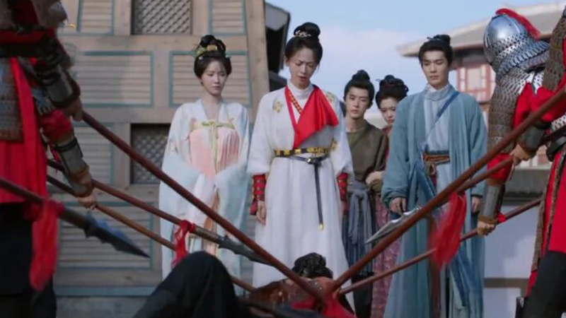 Royal Betrothal: Shen Zhili Treats Di Nian’s Bloody Wounds