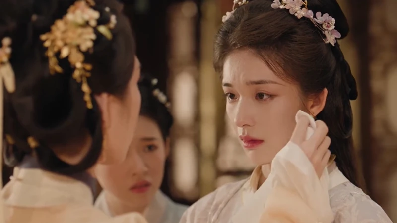 The Road to Splendor: Why Fu Tingyun Helped Threat‑Making Miss Wu