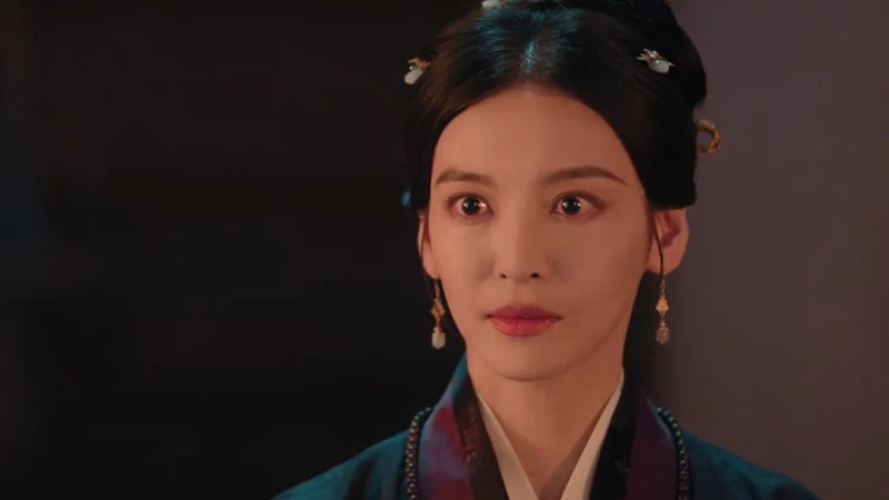 The Road to Splendor: Why Madame Fu Zuo Framed Her Brother Zuo Junjie