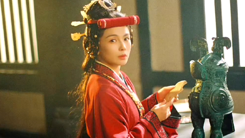 The Truth Behind Fu Hao’s Cylindrical Headdress
