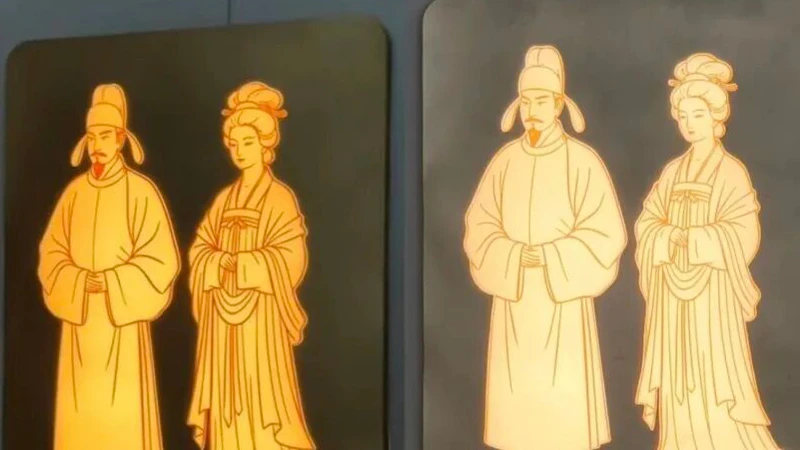 Viral Tang Restroom Signs Win National Praise