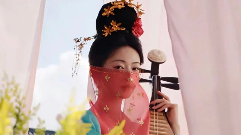 Why Is This Ancient Golden Flower Headdress Taking Over Screens?