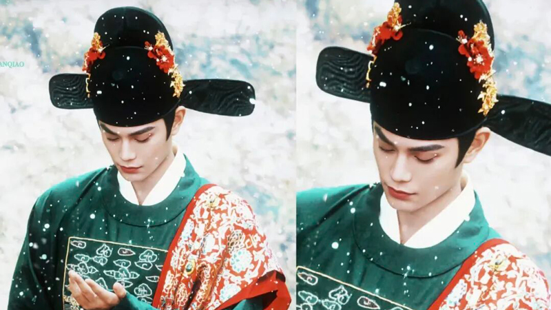 Why Its Groom Wore a Green Wedding Robe in The Road to Splendor