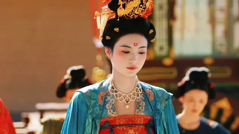 Why Noble Silk Robes Never Got Washed