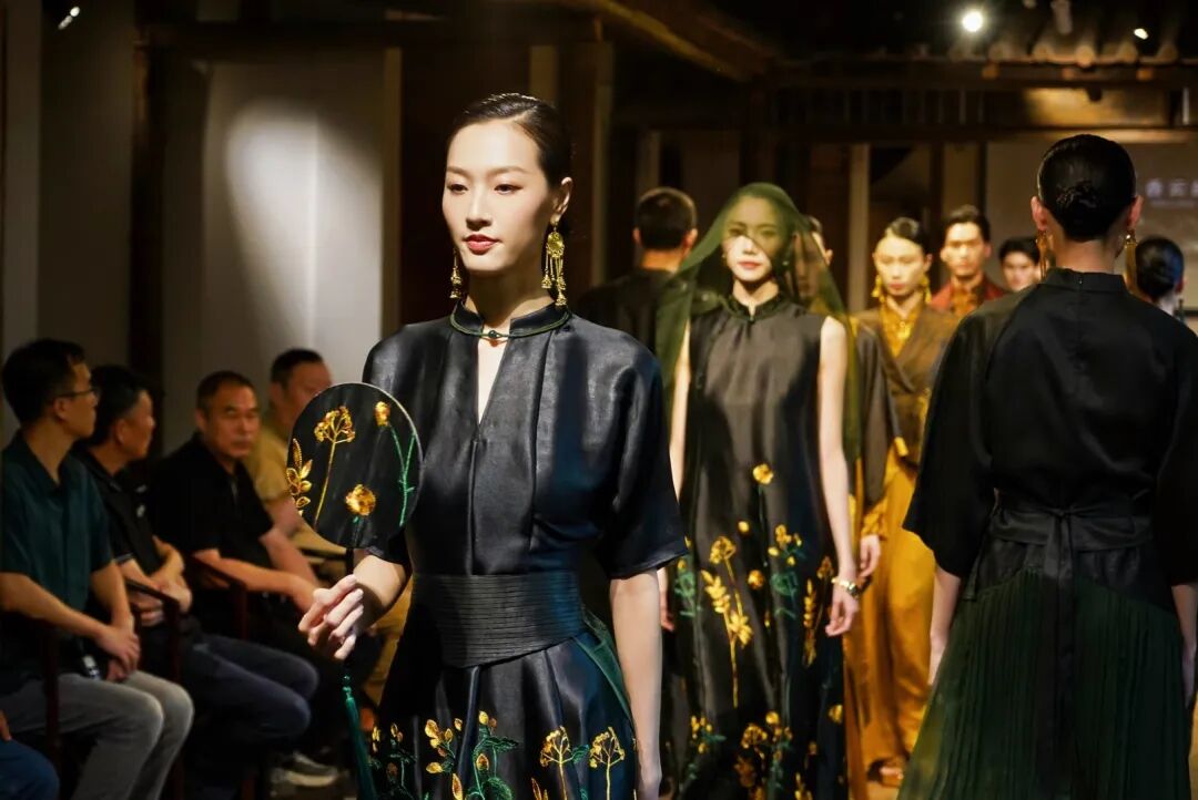 Explore the Shunde Lunjiao Xiangyunsha Creative Park