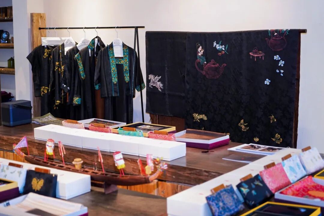Explore the Shunde Lunjiao Xiangyunsha Creative Park