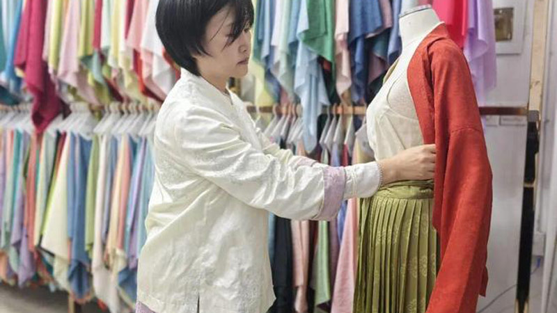 Scaling Up Chinese Hualuo Silk Without Losing the Weave