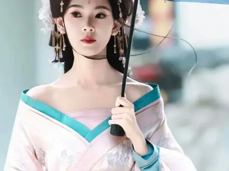 The Misrepresented Collars in Chinese Period Dramas