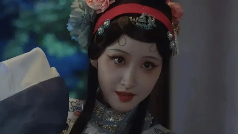 Who Really Rules the Xie Mansion in Spring of the Blade?