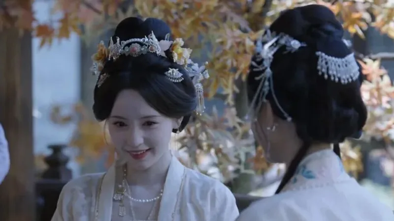 Who Really Rules the Xie Mansion in Spring of the Blade?