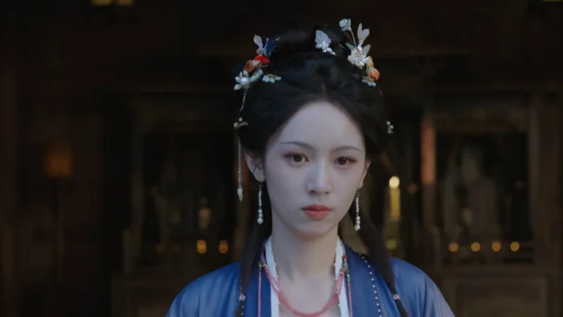 Who Really Rules the Xie Mansion in Spring of the Blade?