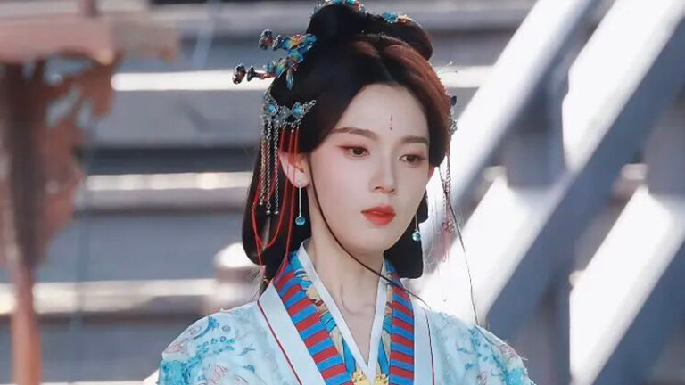 Why Chen Yao’s Ancient Stripes Look Modern