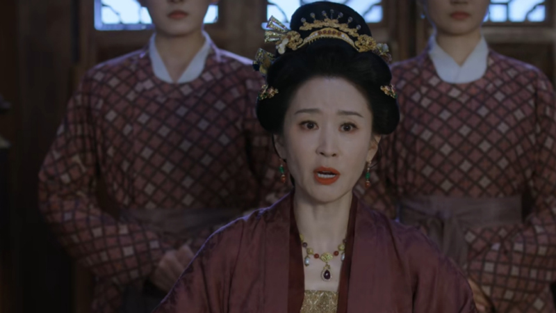 Why Does Lady Hu Fall in Spring of the Blade?