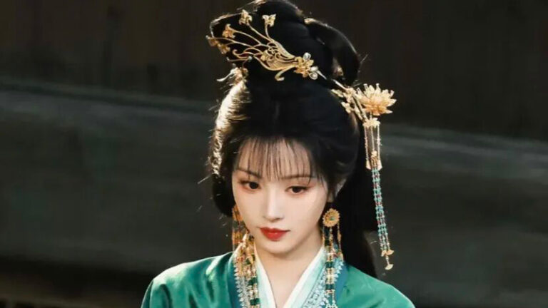 Why Does Transfer Gold Hairpin Look Wrong?