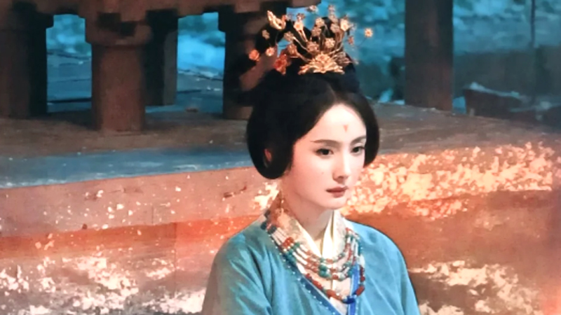Why Yang Mi's Northern Wei Costume Sparks Debate