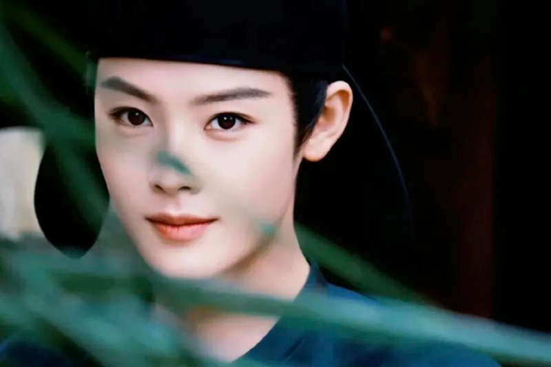 Cross‑Dressing Myths in Chen Lijun’s New Drama