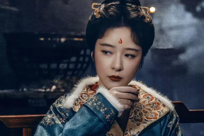Cross‑Dressing Myths in Chen Lijun’s New Drama