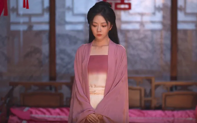 Did Ancient Brides Really Wear Gradient Nightgowns?