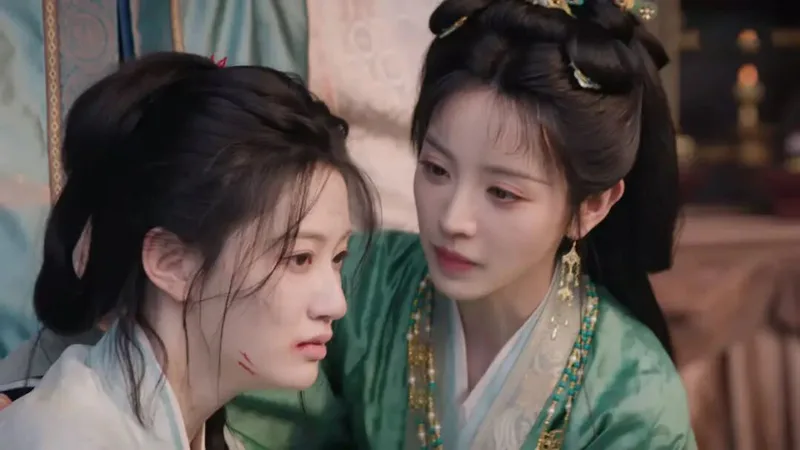 Does Hongxian Win Ancient Capital in Where the Mask Ends?