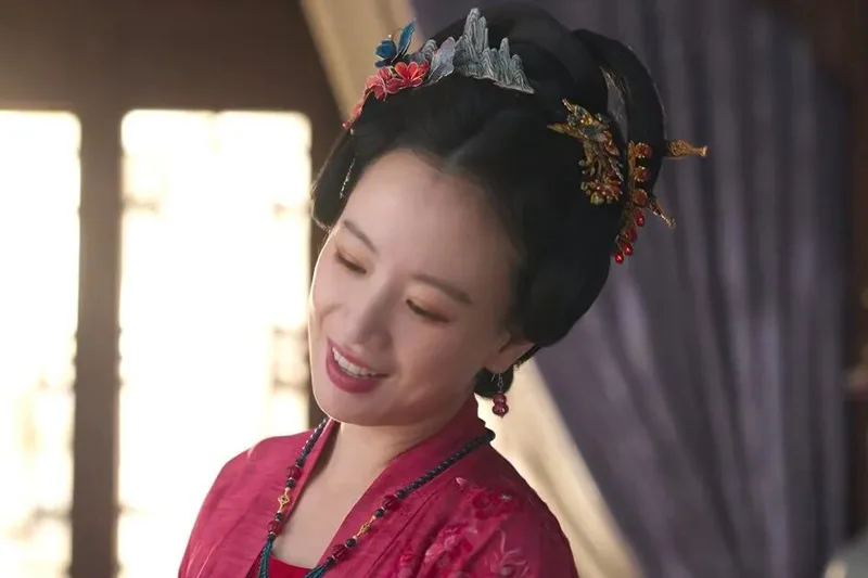 How the Earpick Hairpin Speaks for Zhao Xingtang
