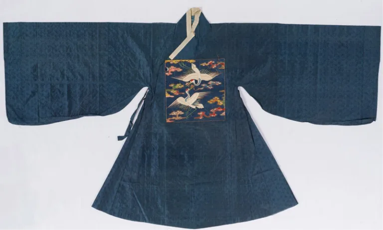 Mandarin Square A Bird on the Chest Set Ming Rank