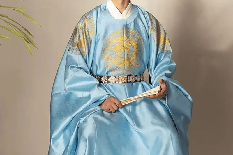 Mandarin Square A Bird on the Chest Set Ming Rank
