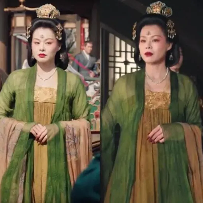 Tang Costumes for Royal Presence