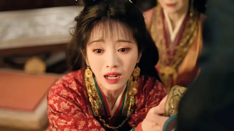 Who Really Swapped the Heiress in Where the Mask Ends?