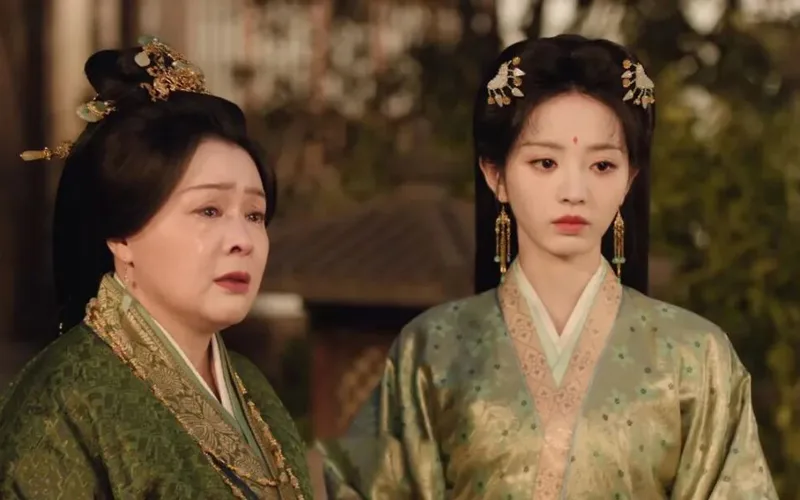 Why Does Wei Rao Suffer in Where the Mask Ends?