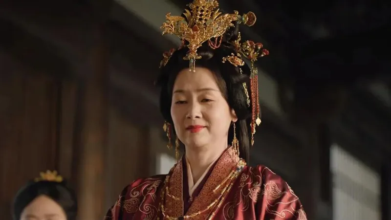 Why Does Wei Rao Suffer in Where the Mask Ends?
