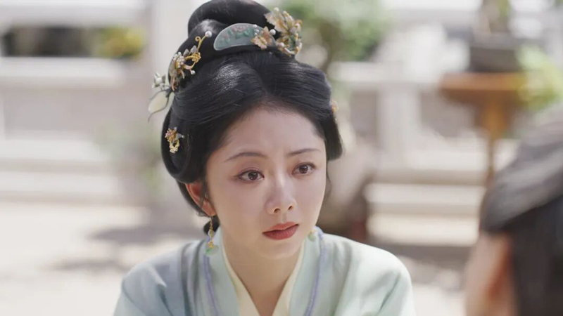 Why Does Xu Lanxiang Weep in Against the Current?