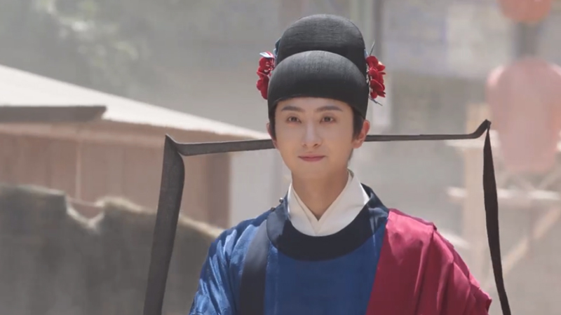 Why Han Liang's Rare Hat Commands the Screen