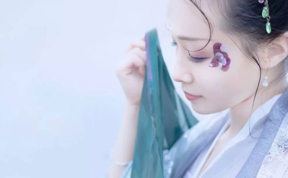 More People Like to Join Hanfu Fashion