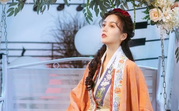 Which Attractive Girl's Chinese Tunic is Worth Buying?