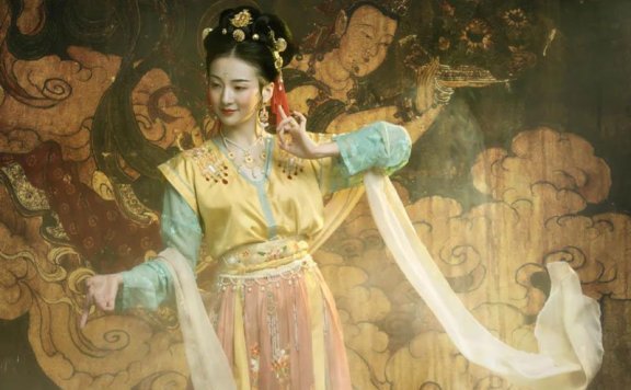 10 Beautiful Accessories to Decorate Your Chinese Costume