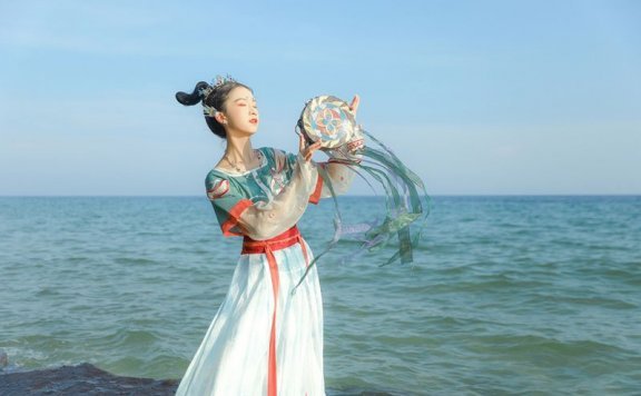 The Most Complete Guide to Washing Hanfu in Summer