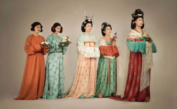 Types and Wear Styles of Tang Dynasty Women’s Clothing